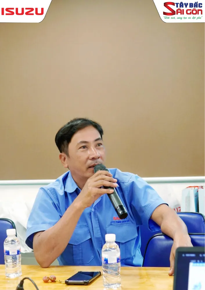 Tài xế San Hà trao đổi, tương tác tại buổi huấn luyện